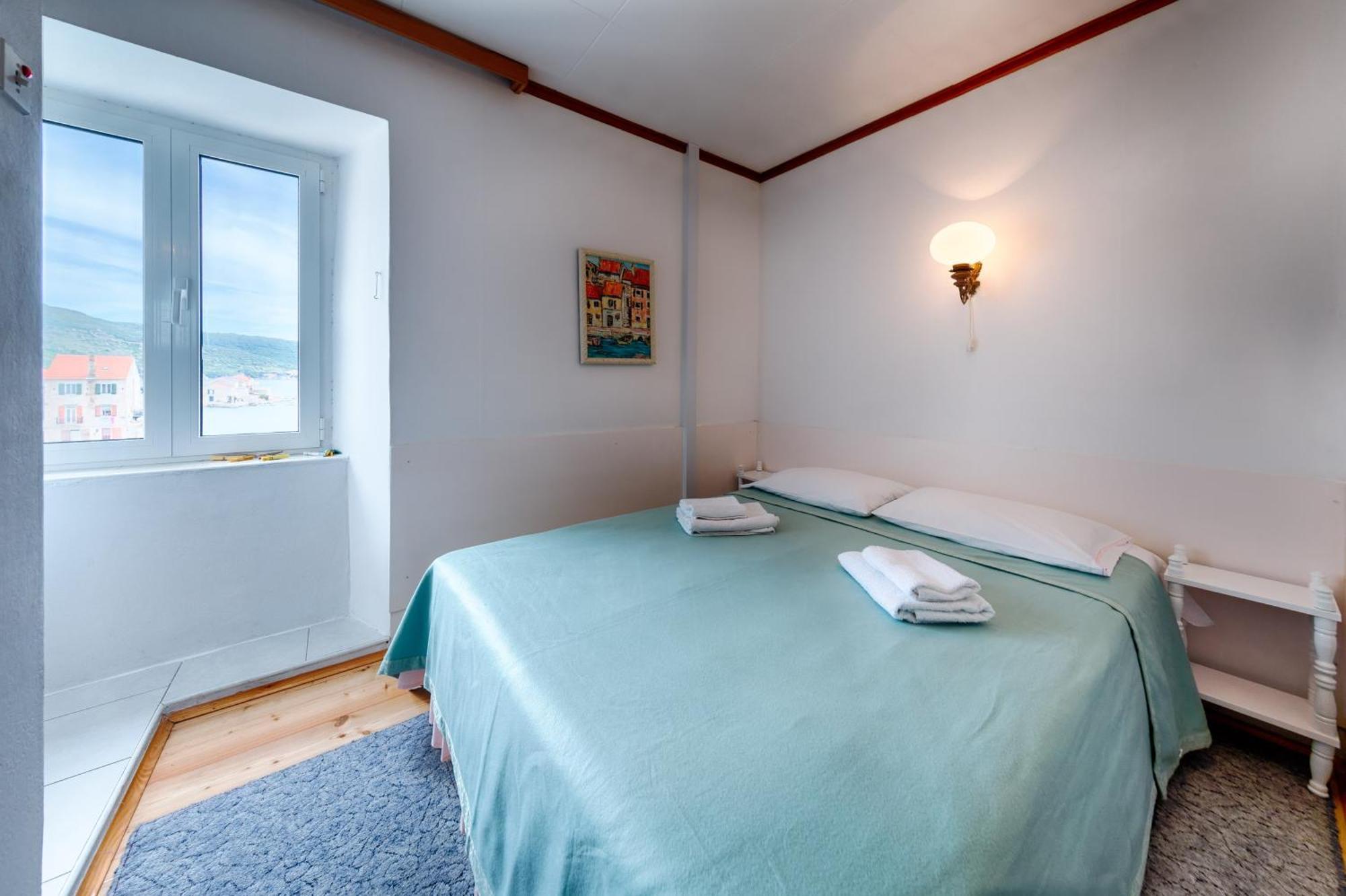 Mira Sea Front Guesthouse Komiža Szoba fotó