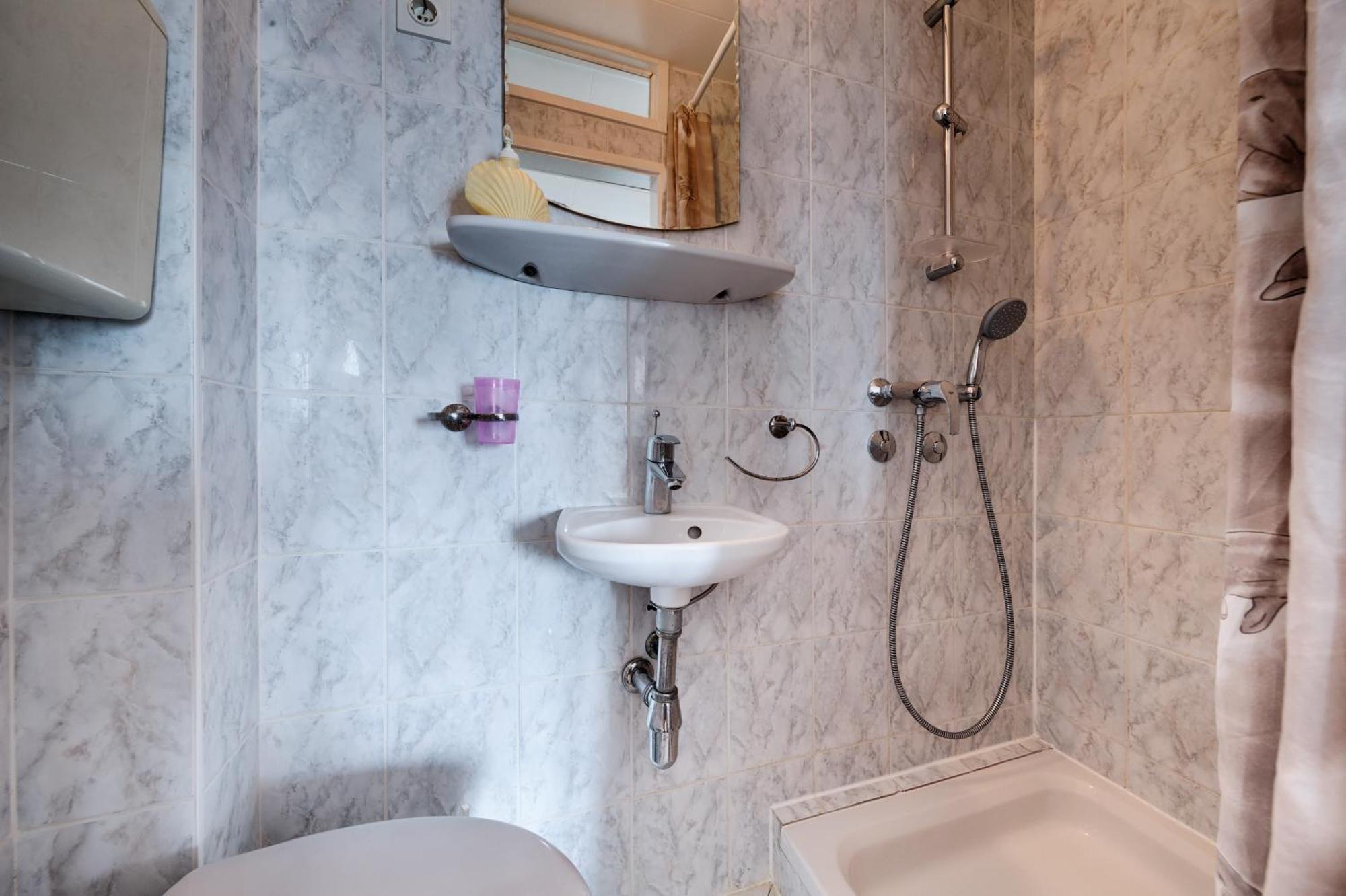 Mira Sea Front Guesthouse Komiža Szoba fotó